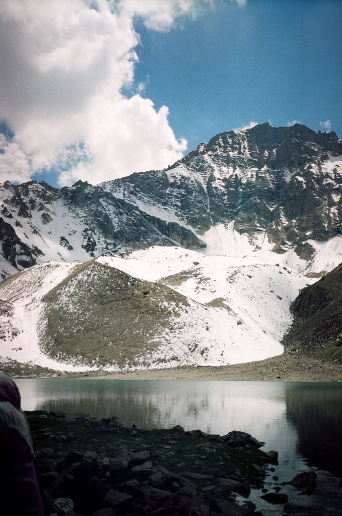 Mashalyan, Moon Lake