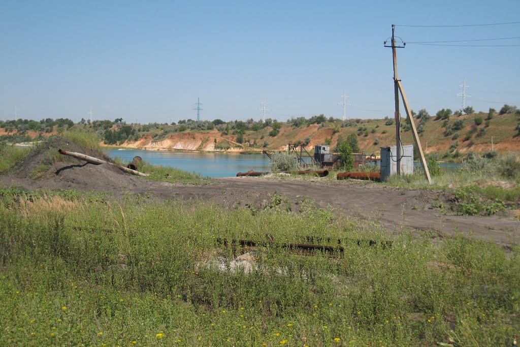 Песчанный карьер.A sand pit.