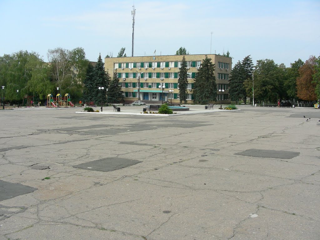 площадь утром