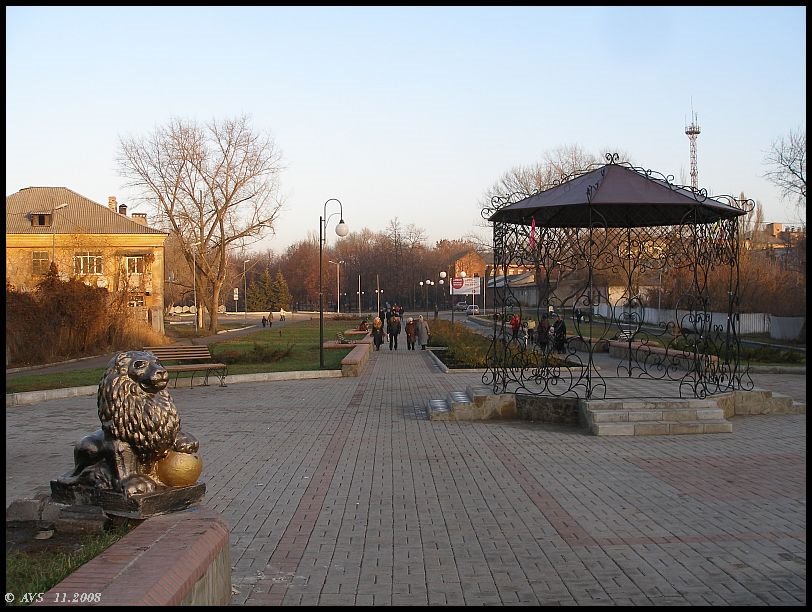 беседка в обновленном парке
