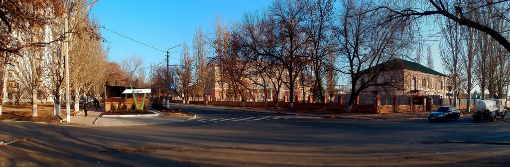 перекресток улиц Горького и Калинина