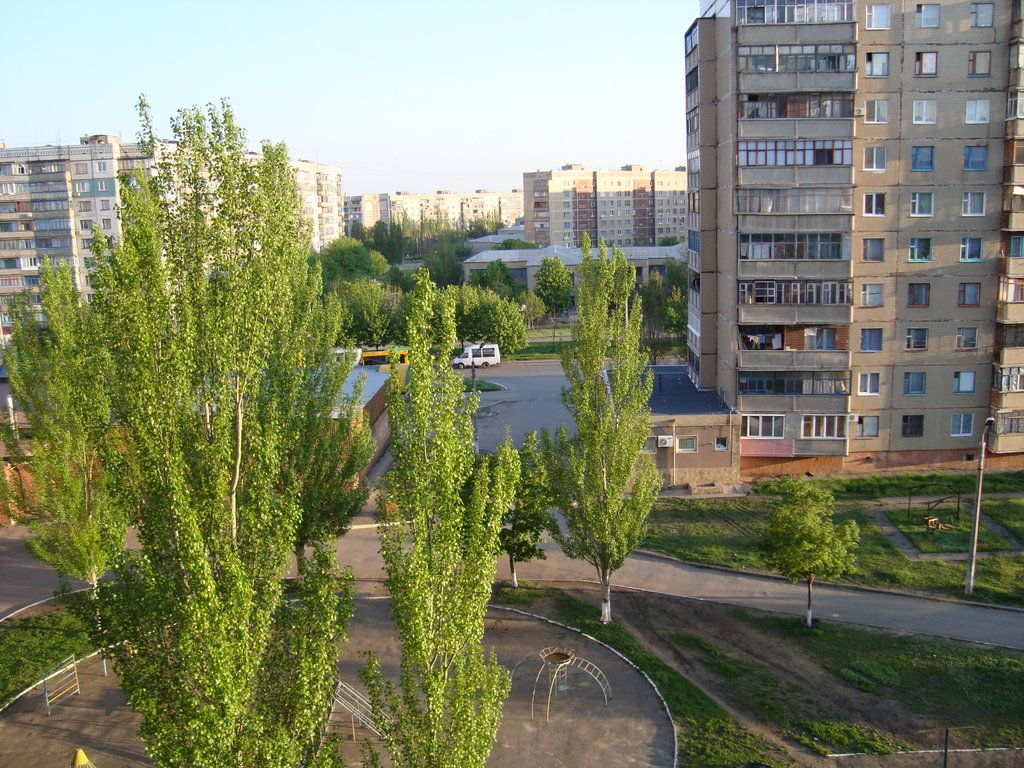 Быкова 9 (вид из кухни)