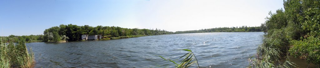 Гольмовское море