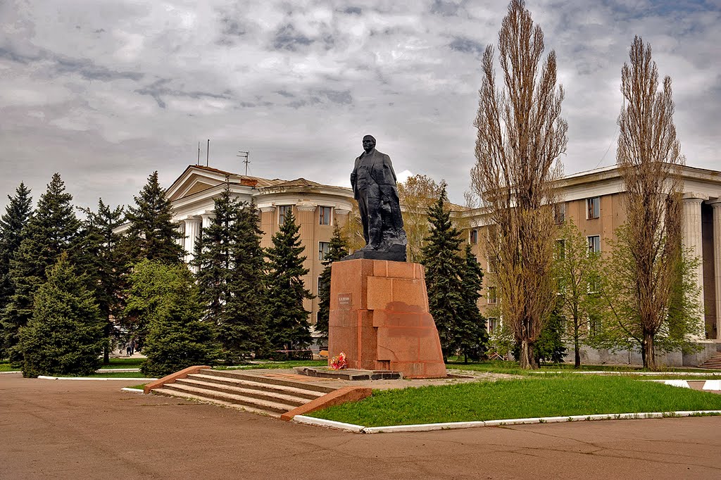Памятник Вождю