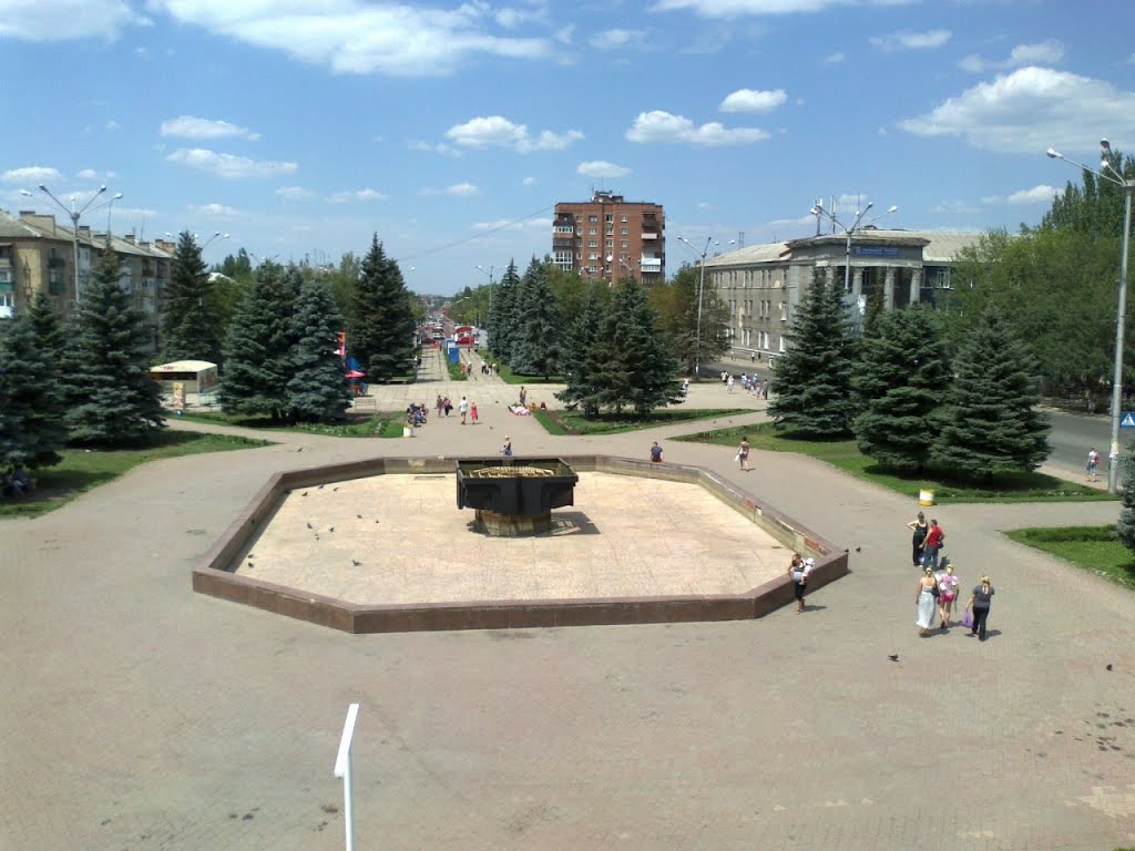 С большого экрана на площади