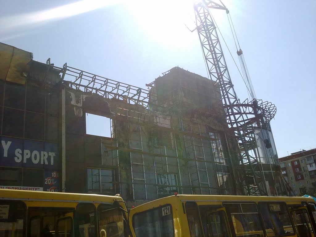 Сгоревший ТЦ 26.08.2011