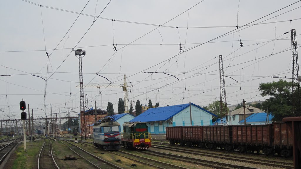 підїжджаємо до Донецького вокзалу ..