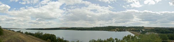 Panorama of the Zuevsky water basin. Панорама зуевского водохранилища.2009