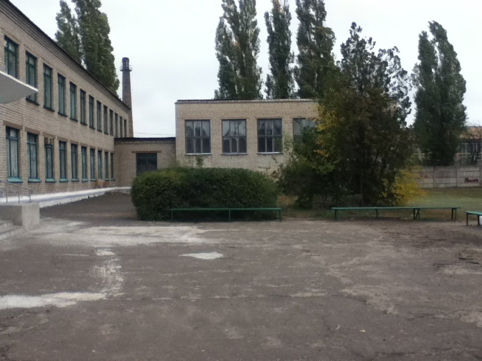 Двор ПТУ 119