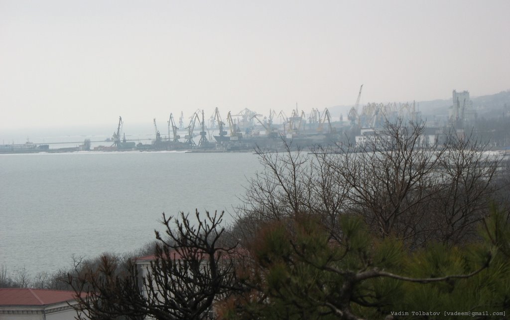 Port overlook