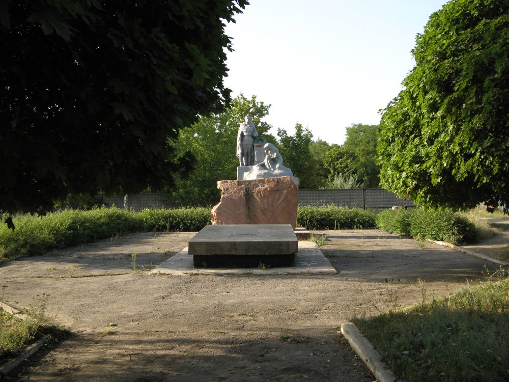 памятник воинам