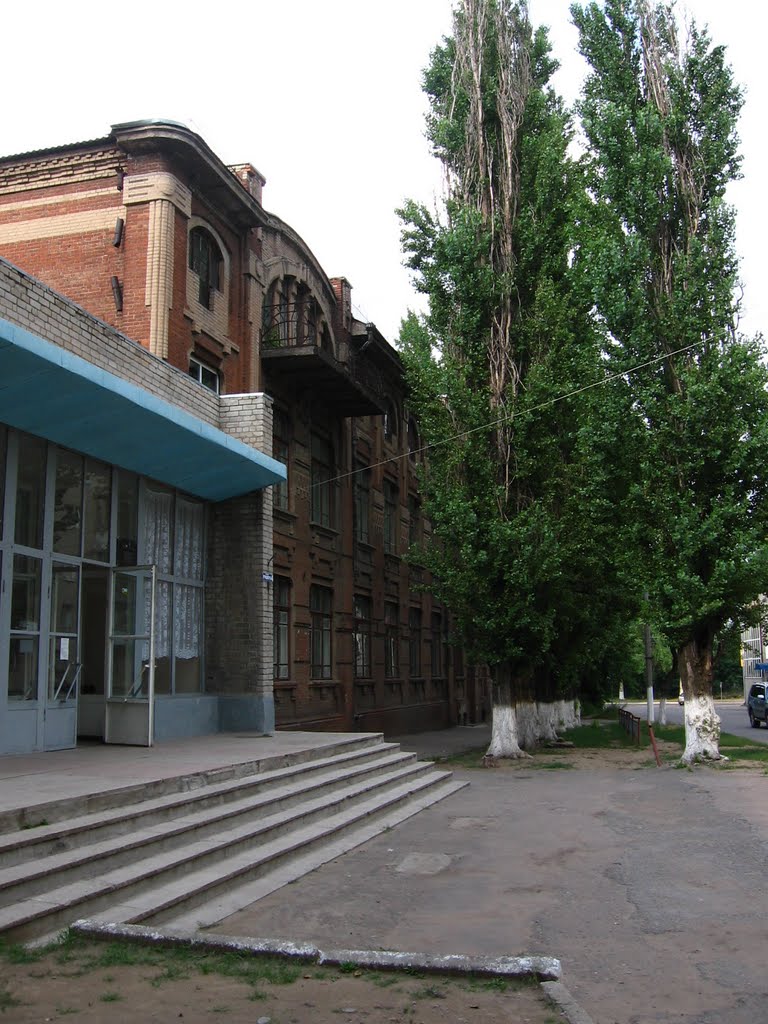 Uritskogo str., School №5 (вул. Урицького школа №5)