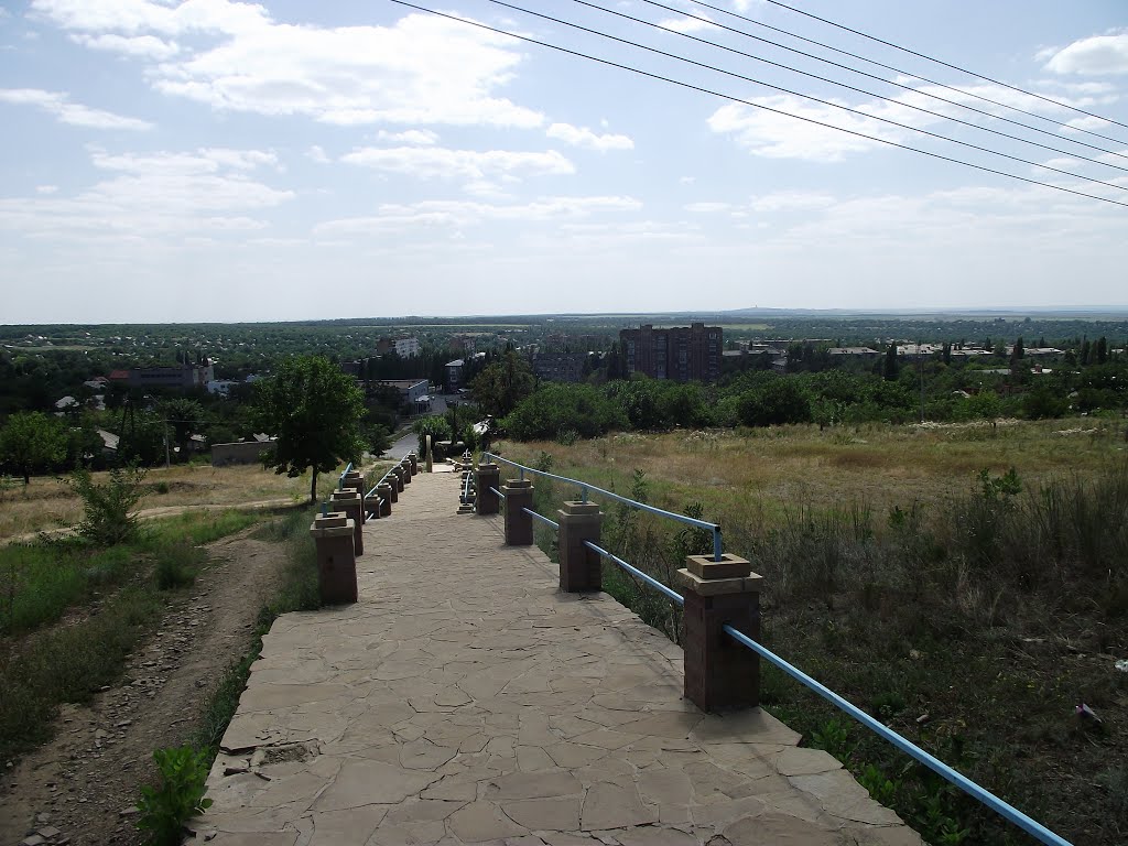 спуск в город