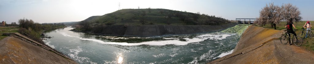 Слив водохранилища