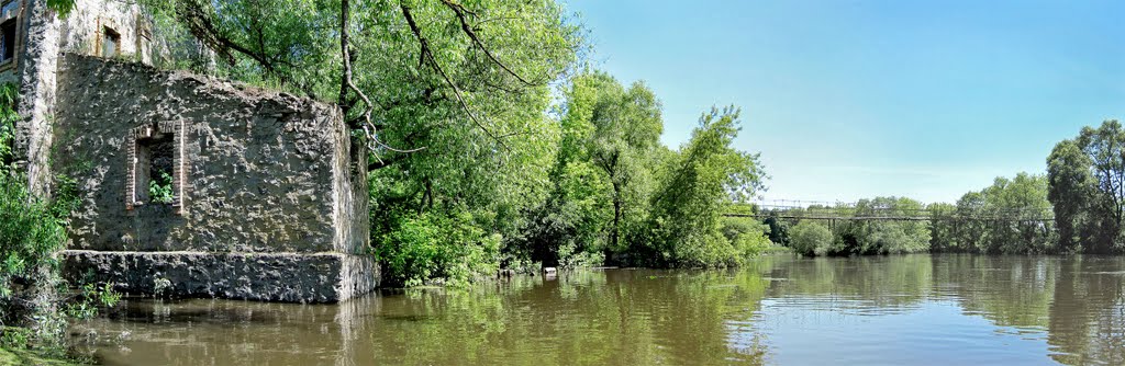 с. Вільха, млин та підвісний міст (Panorama)