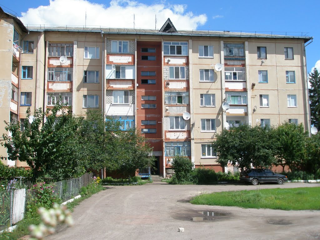 2-я пятиэтажка в Попельне