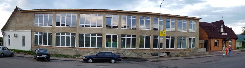 Панорама напротив универмага с 6-ти фото с 6-ти фото