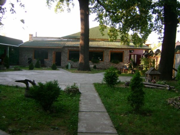 Restaurant and bar 3dyba