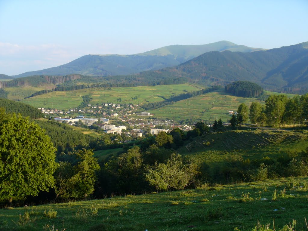 View over the town of Volovets from Verkhyo-Veretsky passage, Ukraine