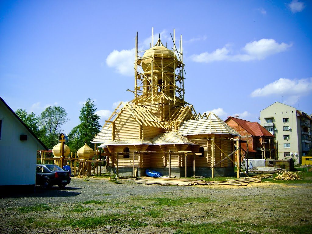 Будівництво церкви