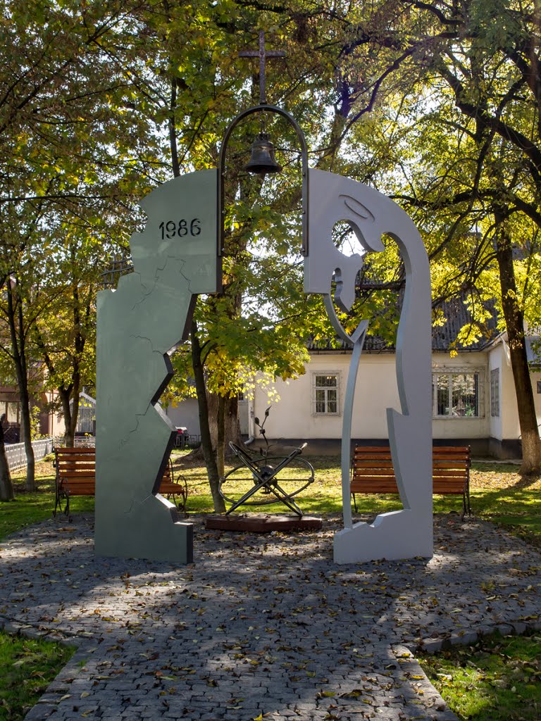 Monument to victims of Chernobyl