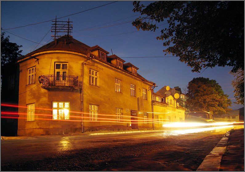 An old house (and Post-office) in Mizhgiria