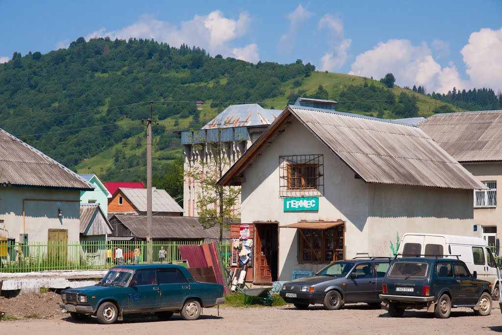 У автовокзала