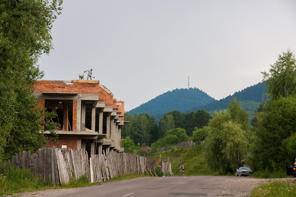 Межгорье
