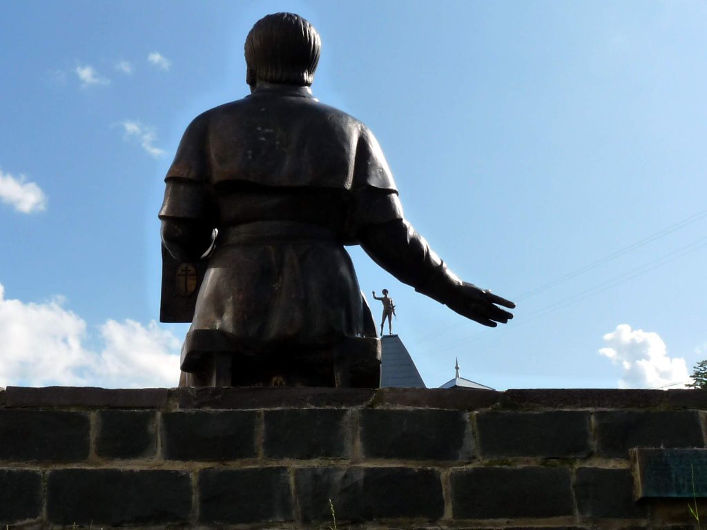Пам’ятник Духновичу з Меркурієм на колишній друкарні