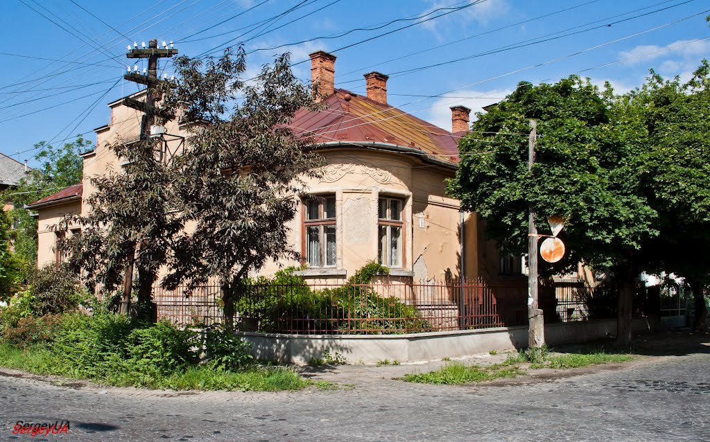 ул. М.Грушевского, 41/1