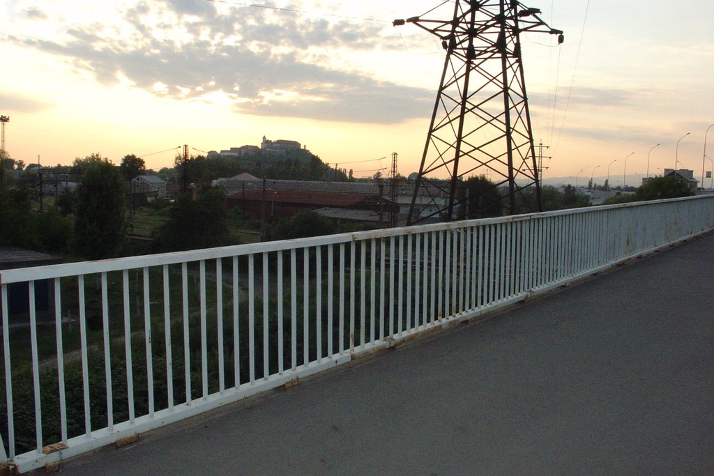 Берегівський шляхопровід, Паланок, вечір