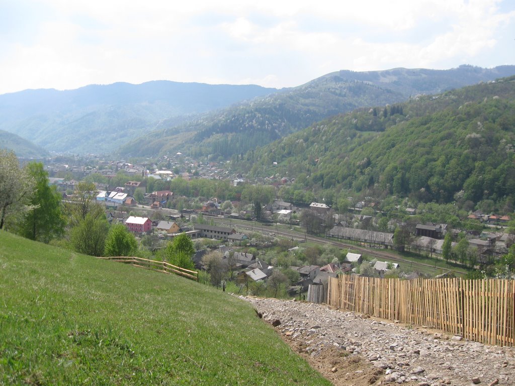 Вид на Рахів з г.Кровище