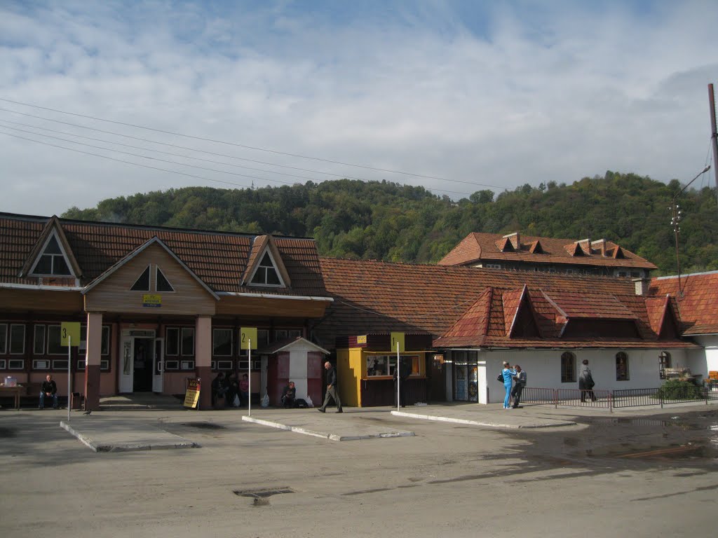 Рахів