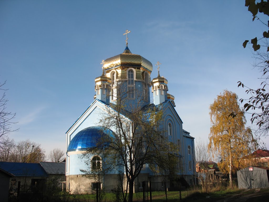 Ukraine/Украина. Transcarpathia/Закарпатье. Tyachiv/Тячев. Свято-Успенский храм