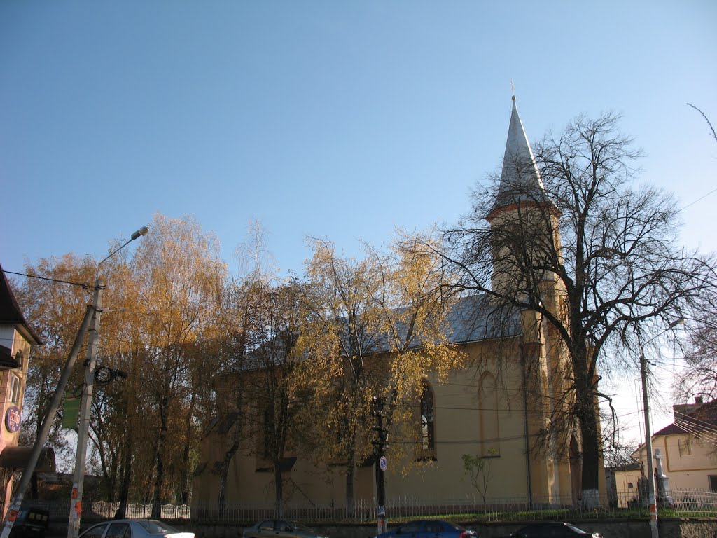 Ukraine/Украина. Tyachiv/Тячев. Греко-католическая (униатская) церковь Успения Пречистой Девы Марии