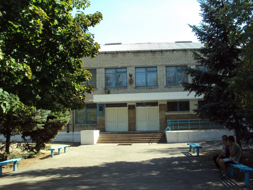 Школа - Главный вход
