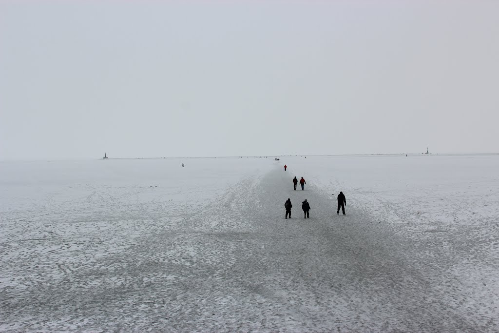 Ukraine, Berdyansk, Frozen sea