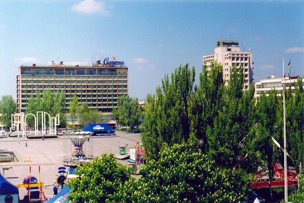 пл.Фестивальная