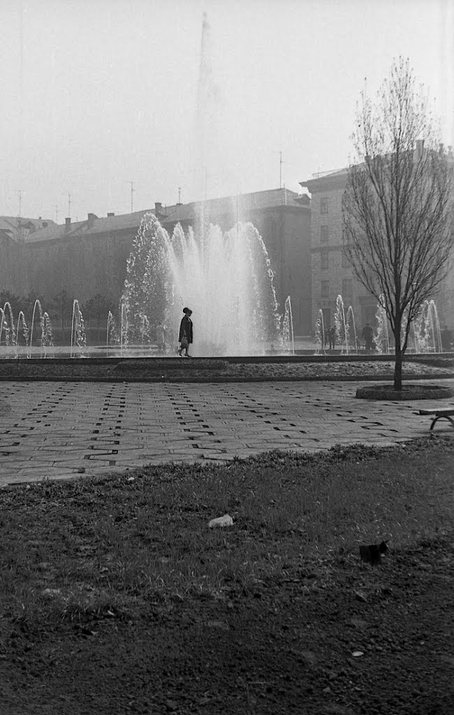 Запорожье фонтан только открылся 1969 год