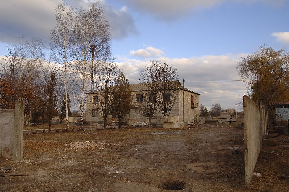 Novonikolaevka(Здание бывшего МкДорСтр)