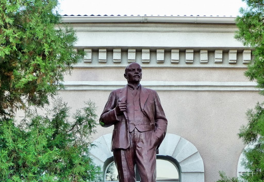 Пологи. Ленин