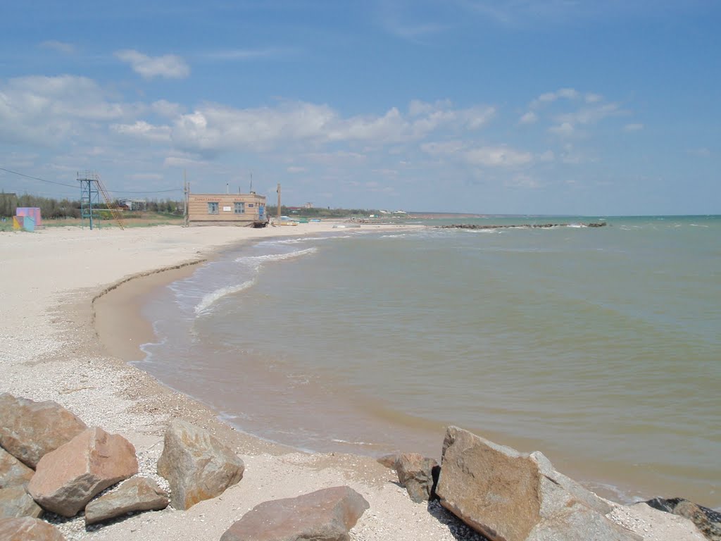 Море в начале мая