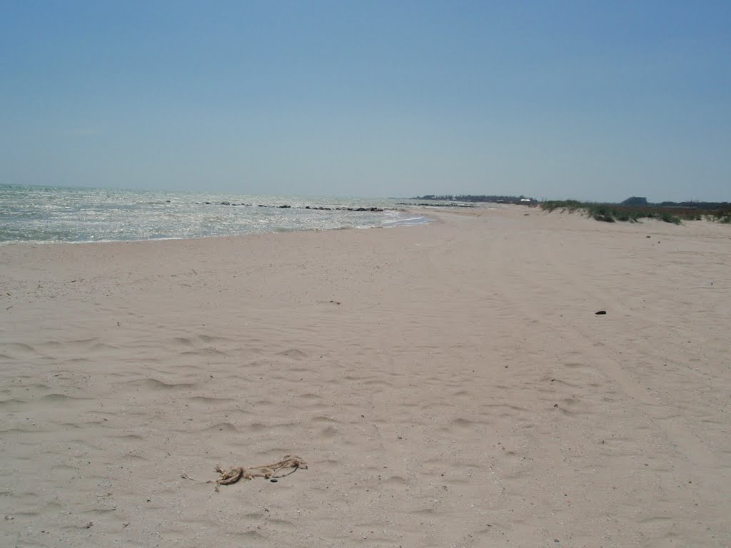 Море, май