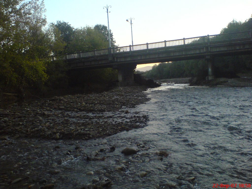 На річці
