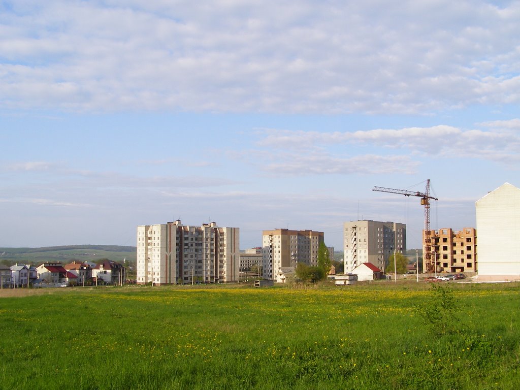 Містечко будується і розширює свої межі.