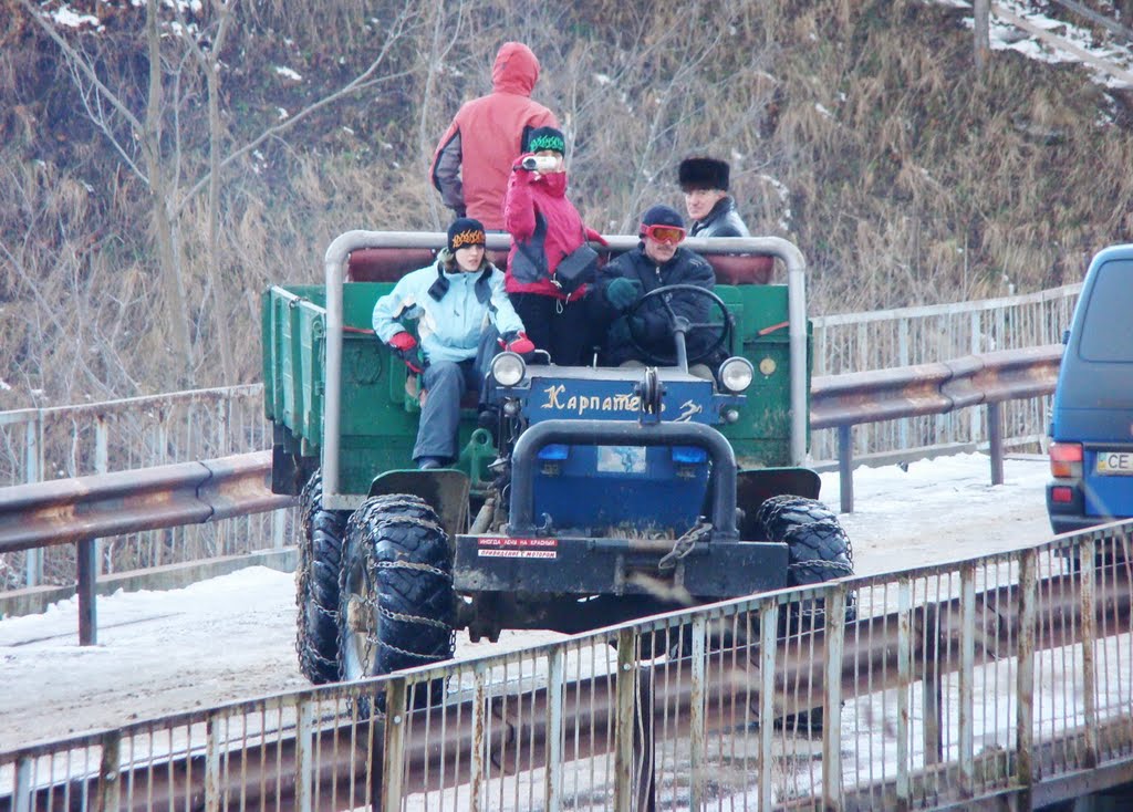 Местный транспорт / Local Transportation