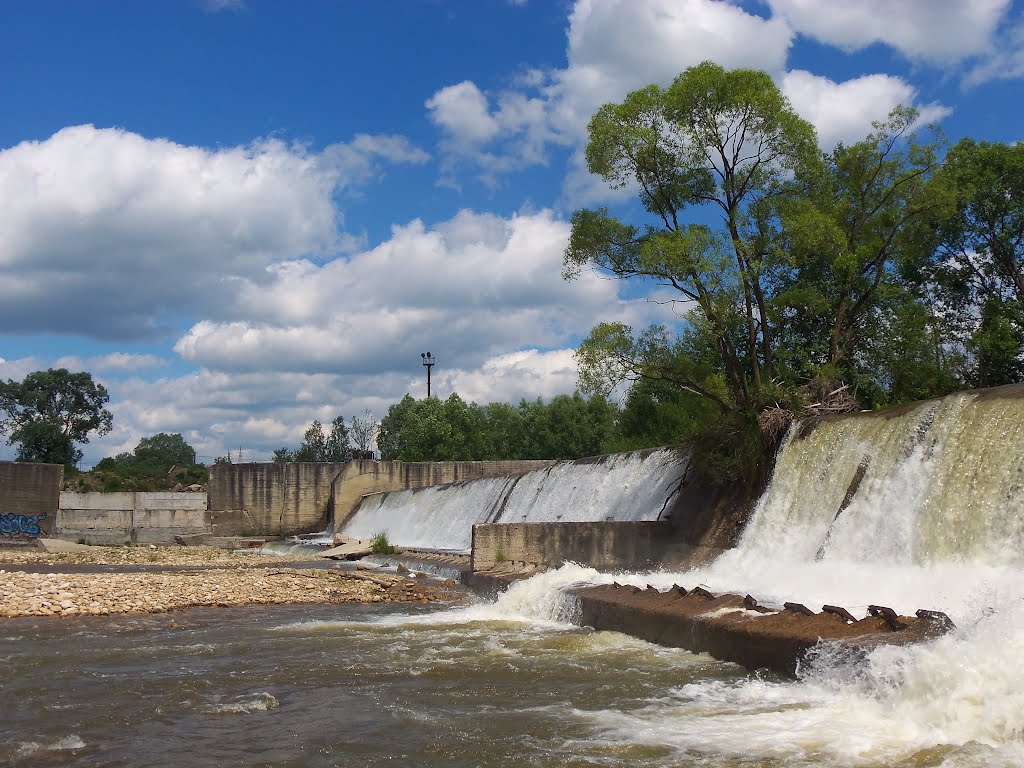 КРАСИВЕ ФОТО ГРЕБЛІ НА РІЧЦІ СВІЧА