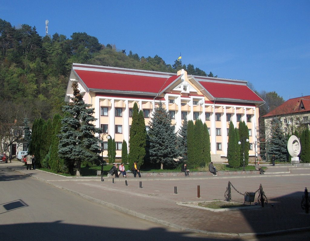Косів, Білий дім