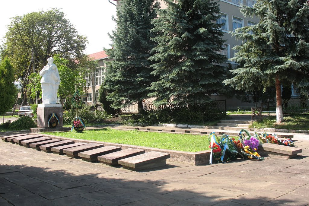 Могили воїнів ІІ світової