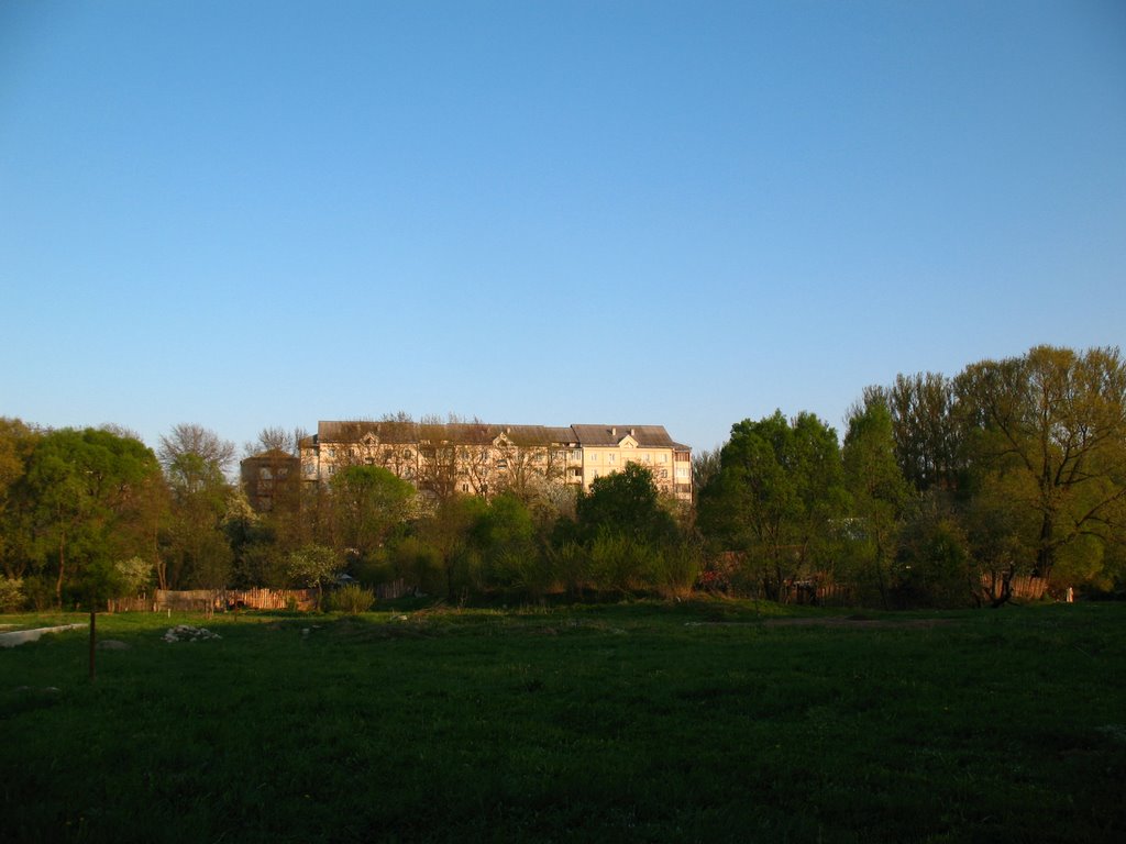 Ломоносова 18
